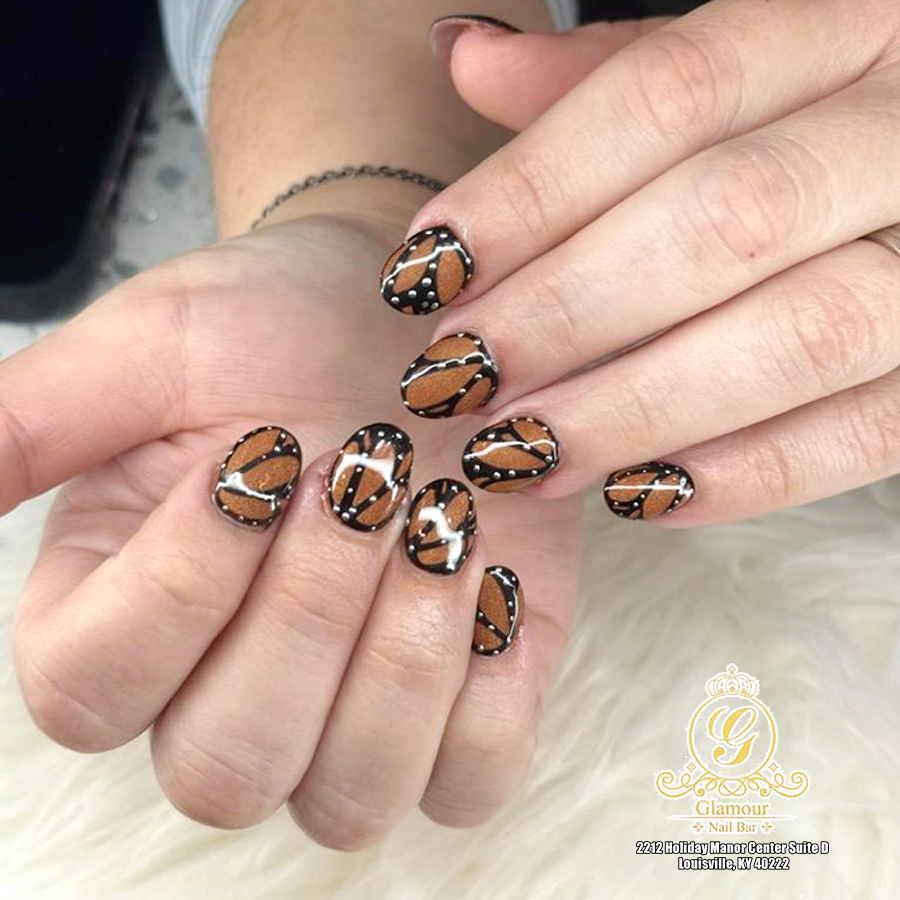 Glamour Nail Bar in Louisville KY 40222