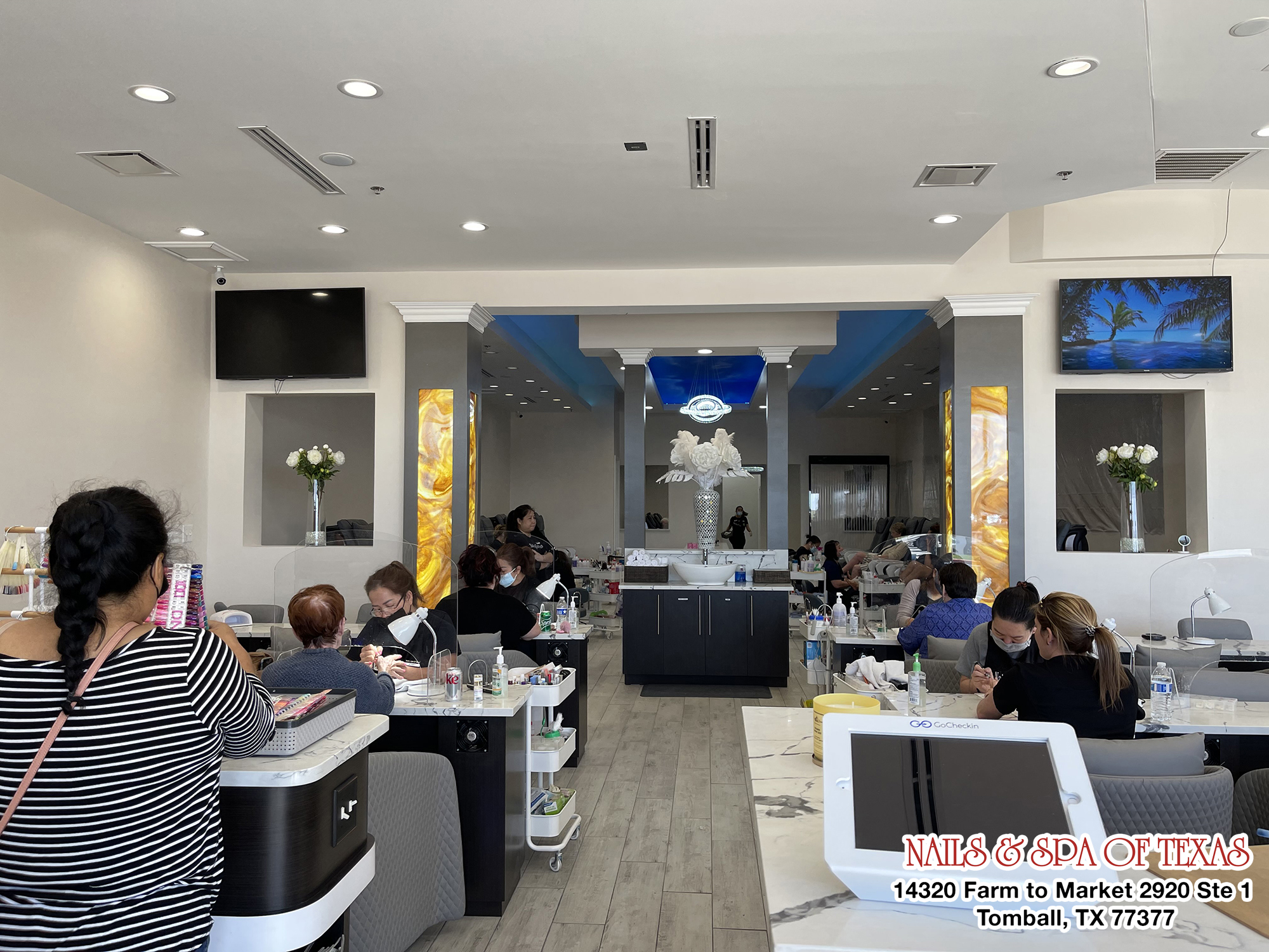 Nails &amp; Spa Of Texas