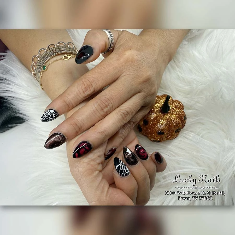 Lucky Nails