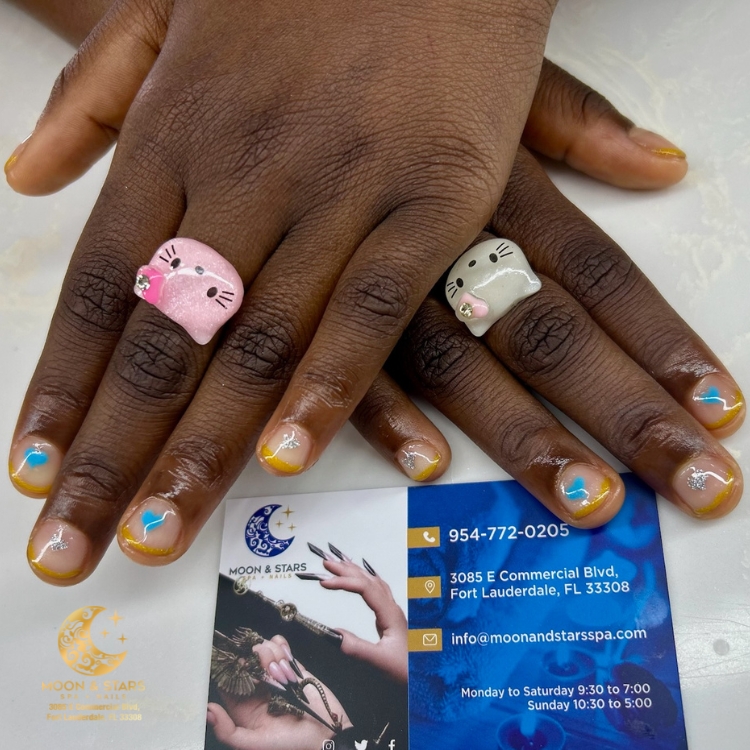 Moon and Stars Spa Nails (1)