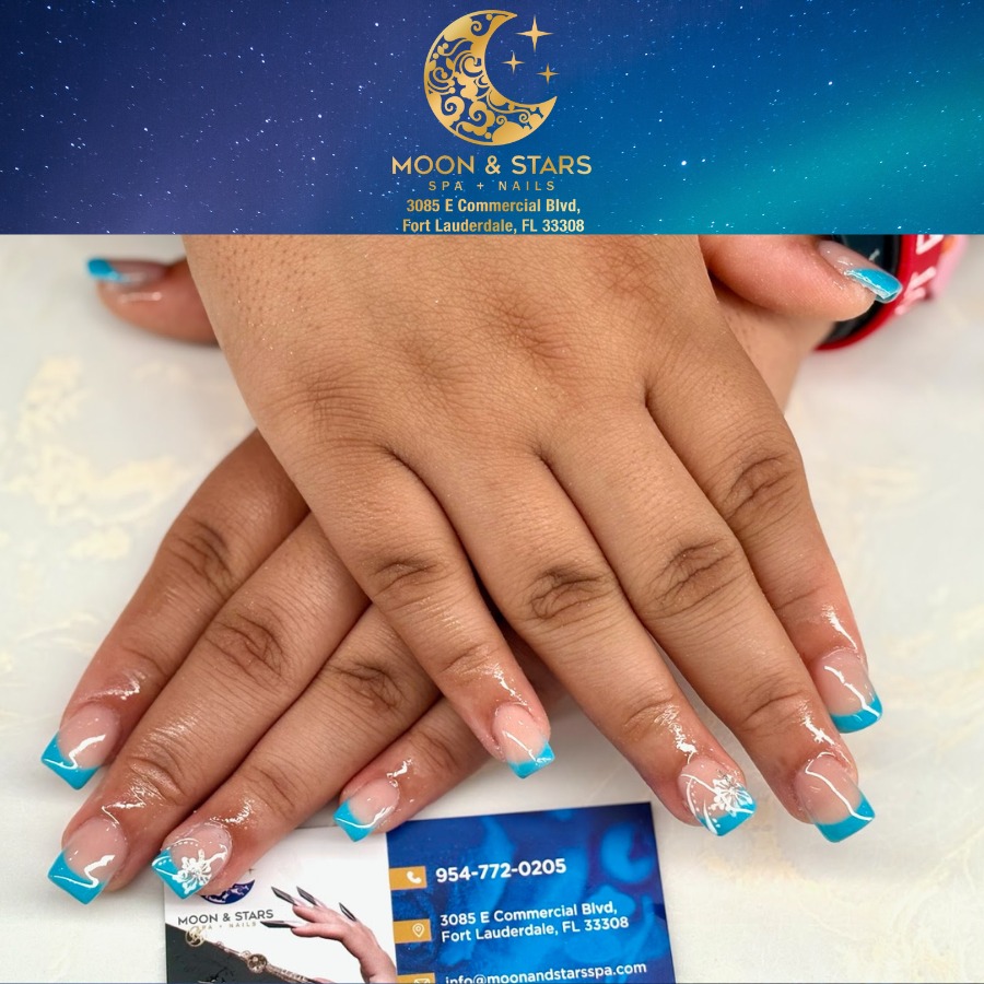 Moon and Stars Spa Nails 121225 (1)