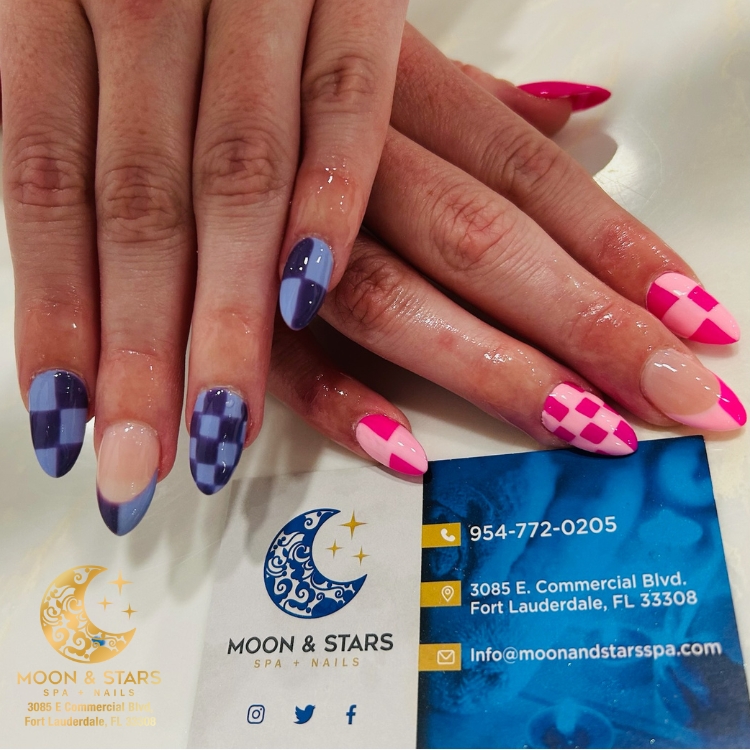 Moon and Stars Spa Nails (5)
