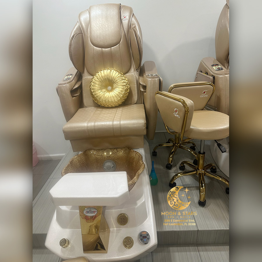 Moon and Stars Spa in Fort Lauderdale, FL 33308