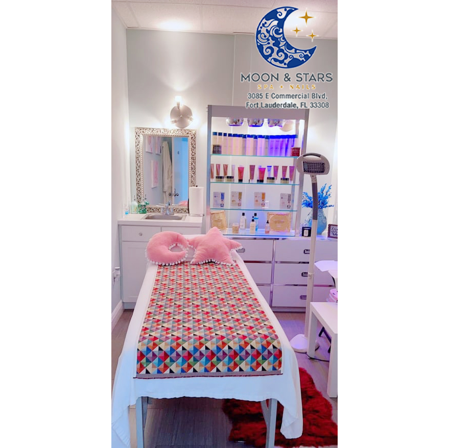 Moon and Stars Spa | Nail salon 33308 | Pedicure near me Fort Lauderdale