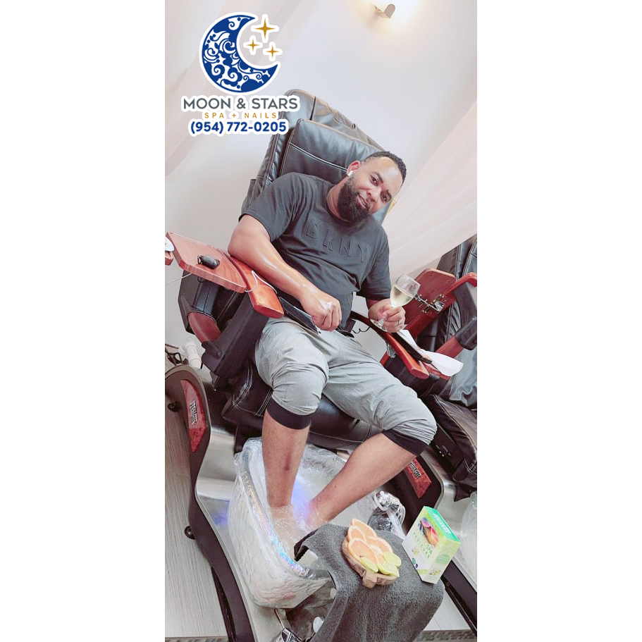 Moon and Stars Spa | Nail salon 33308 | Pedicure near me Fort Lauderdale