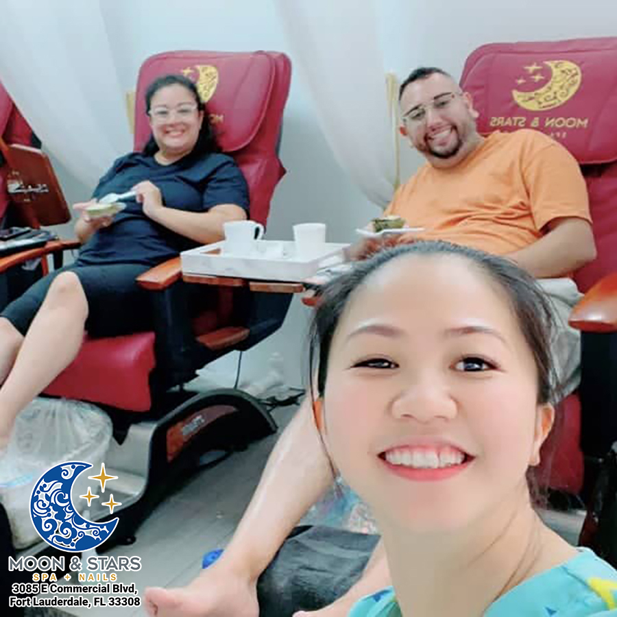 Moon and Stars Spa | Nail salon 33308 | Pedicure near me Fort Lauderdale
