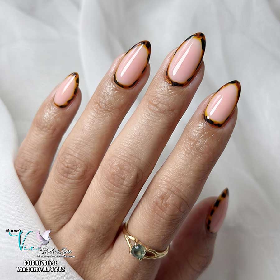 VIE NAILS & SPA