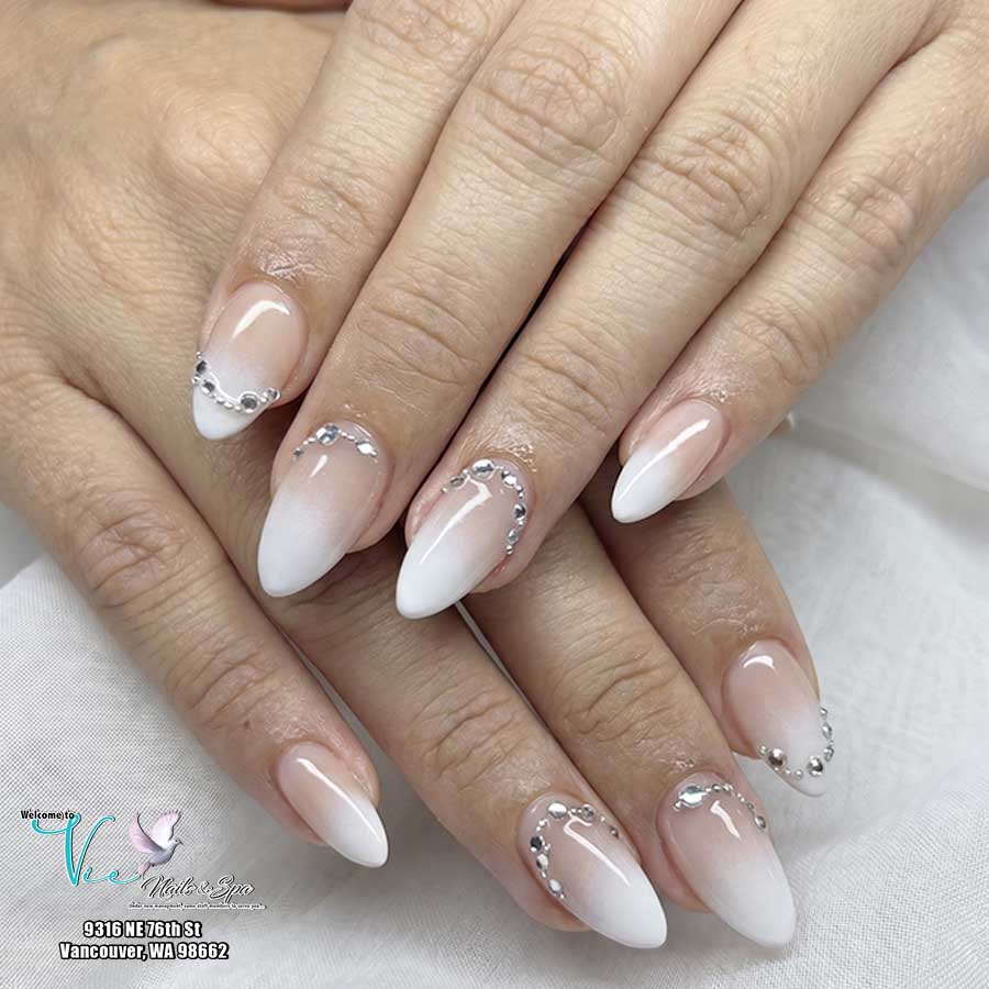 VIE NAILS & SPA