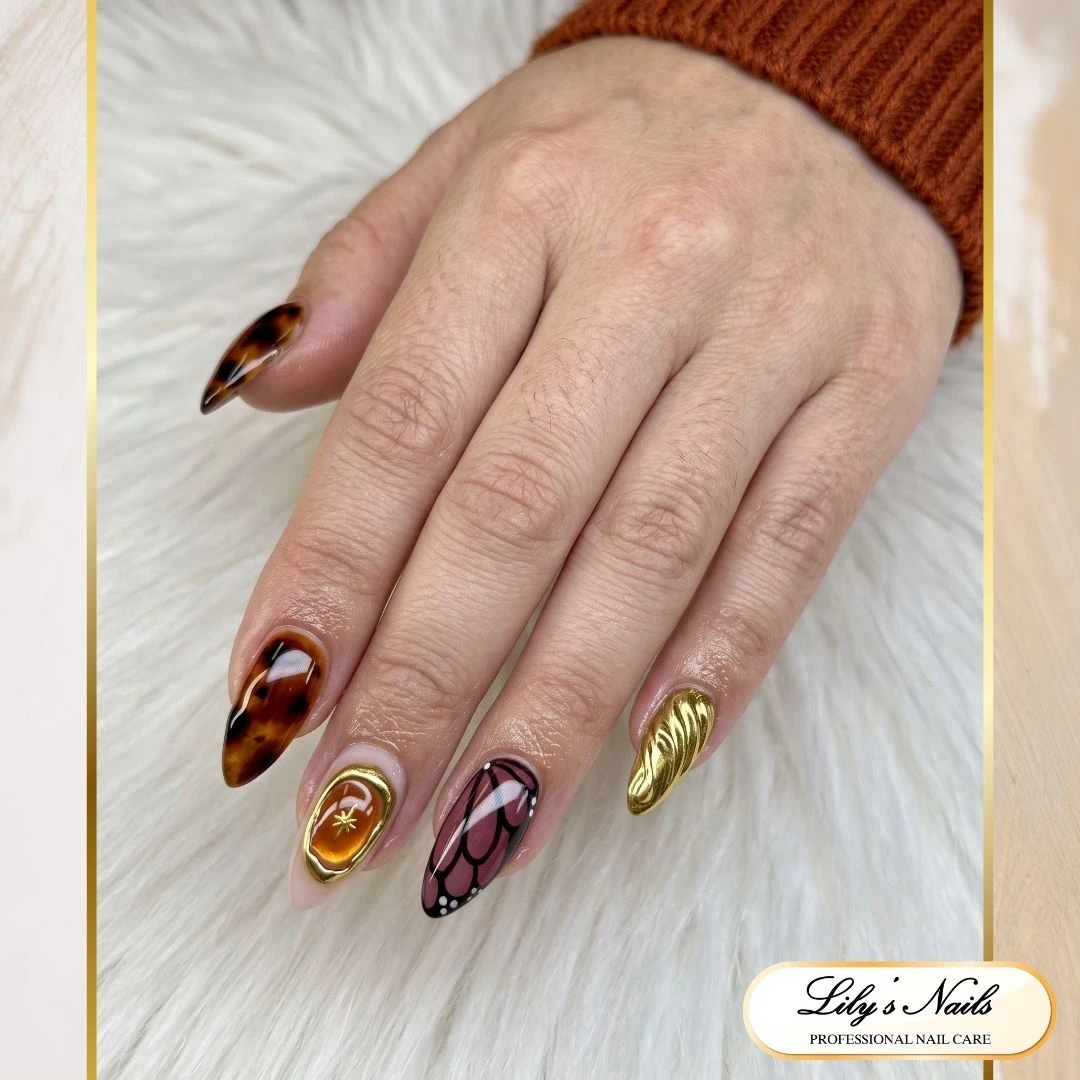 LILY'S NAILS
