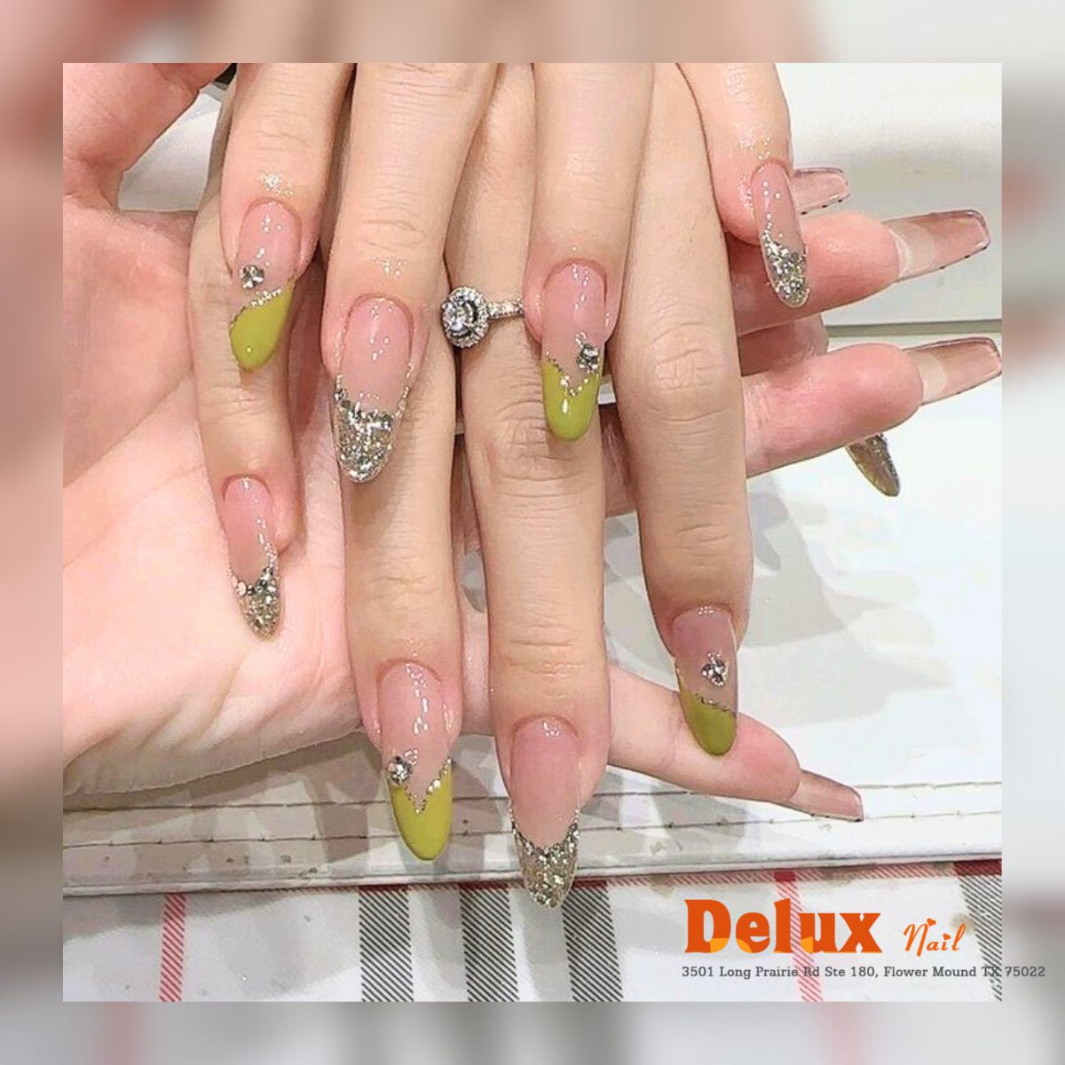 Delux Nail