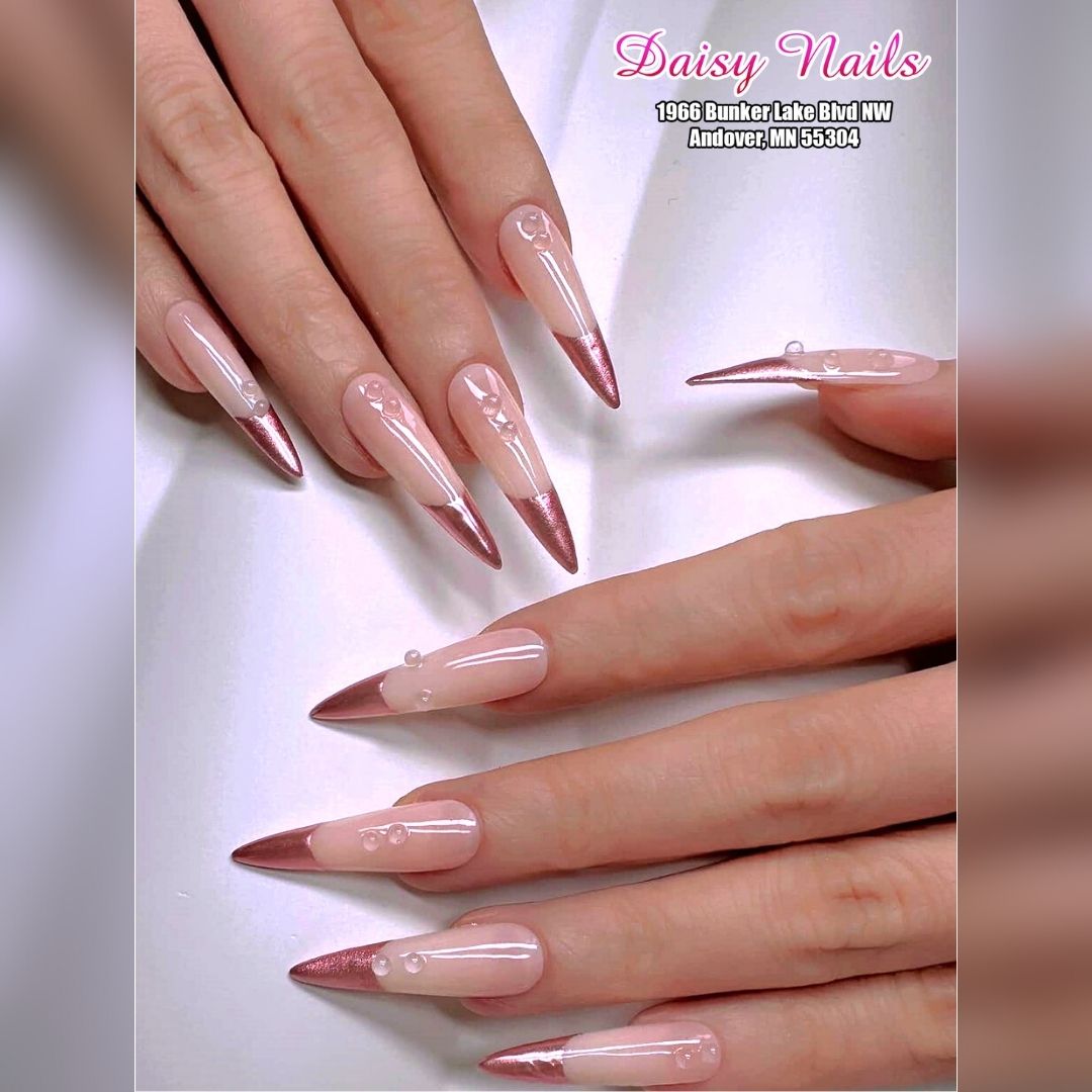 Daisy-Nails-11