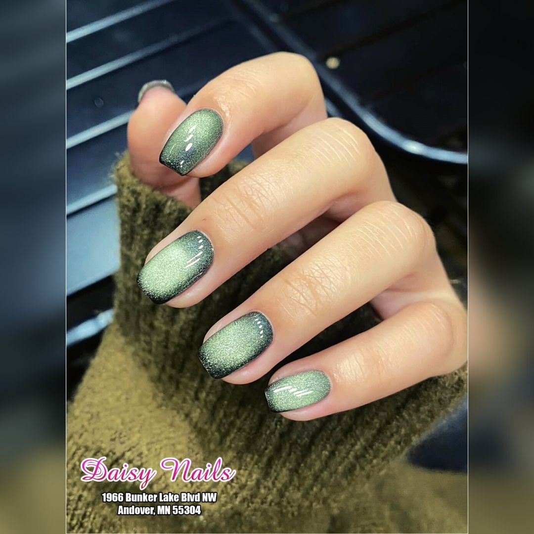 Daisy-Nails-12