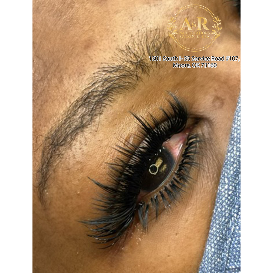 Eyelash extensions and eyebrows 73160