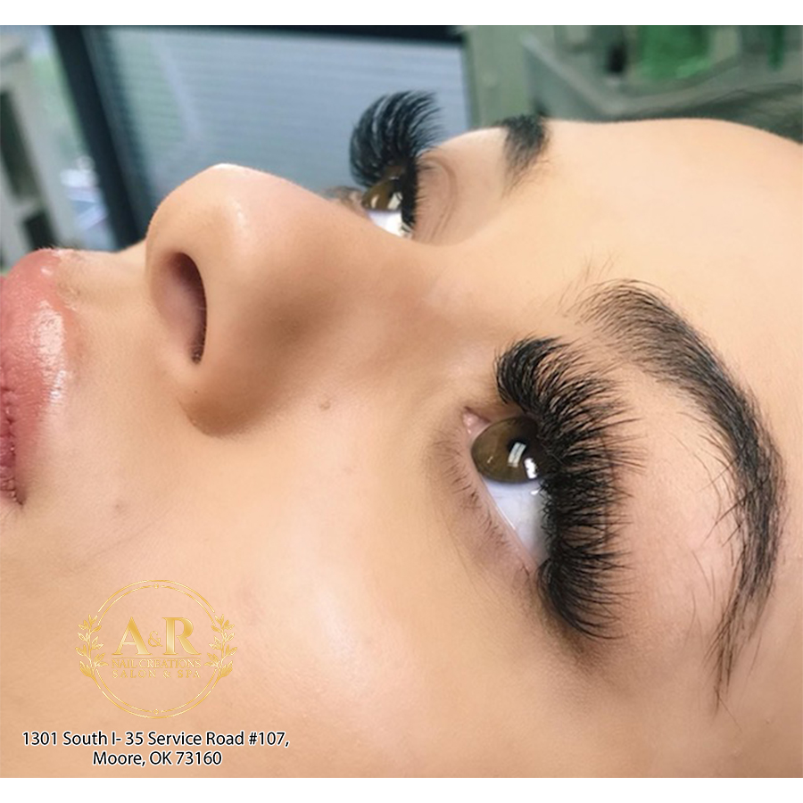 Eyelash extensions and eyebrows 73160