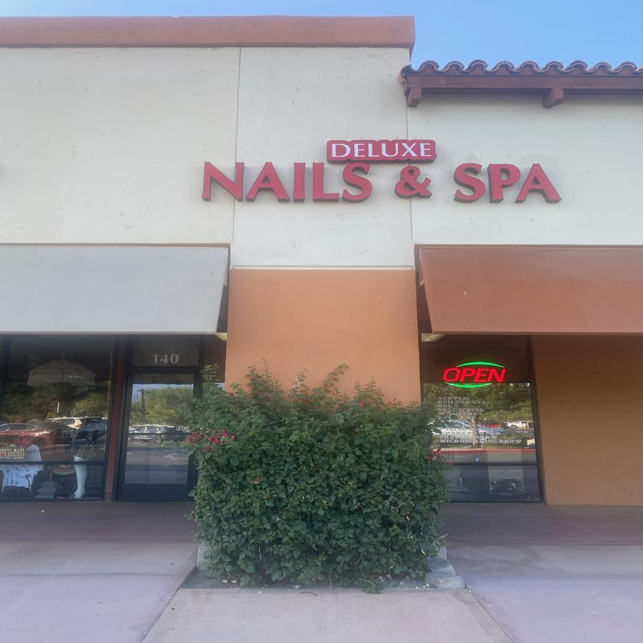 Deluxe Nails &amp; Spa