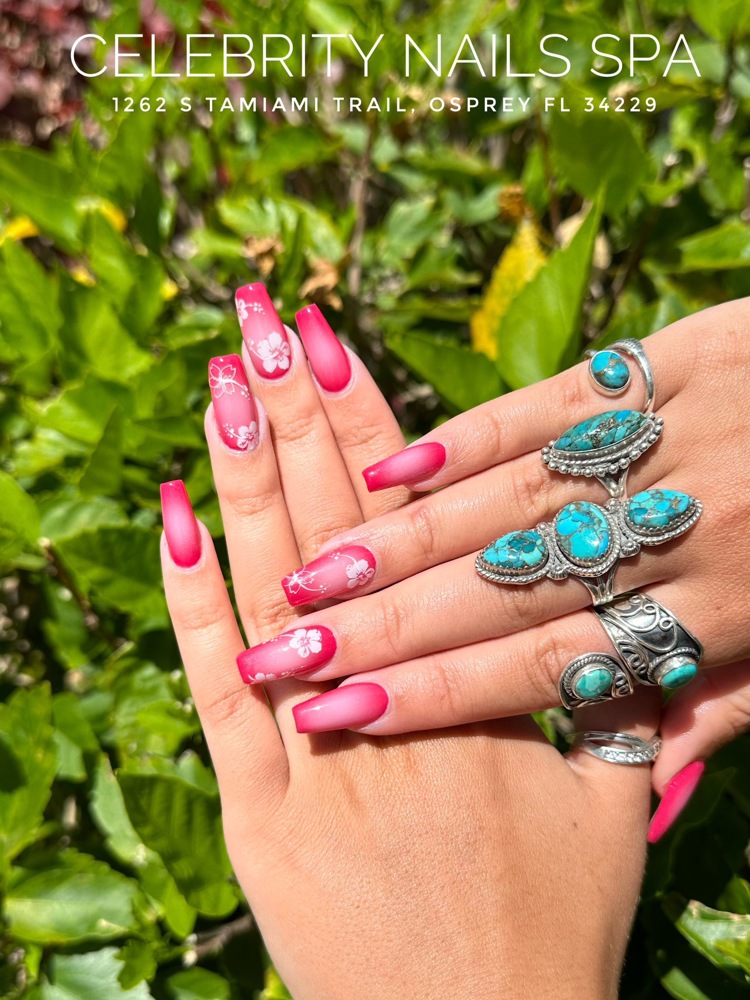 Celebrity nails spa 19082025 (17)