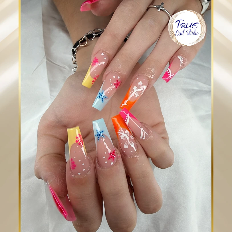 True Nail Studio