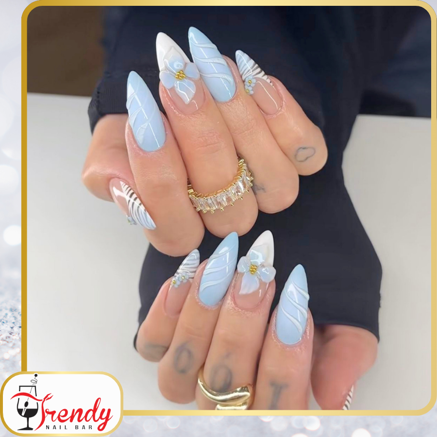 Trendy Nail Bar