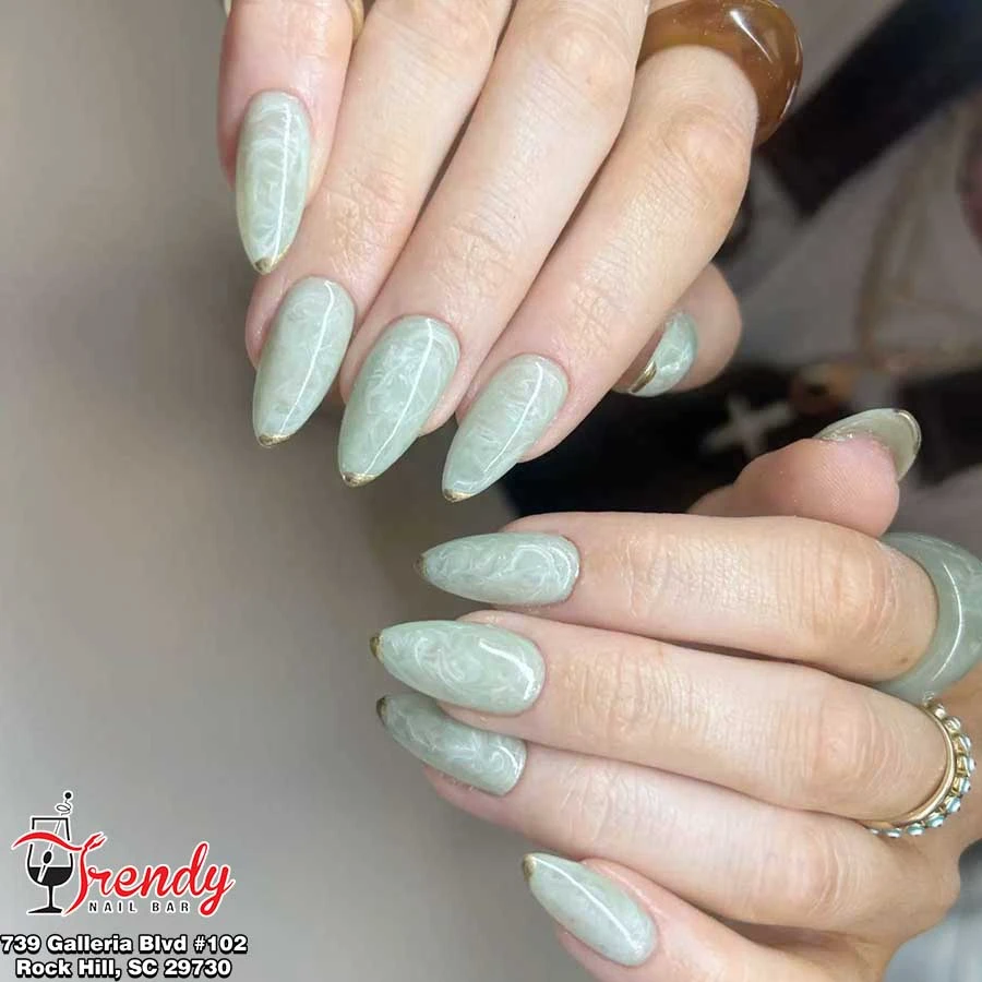 Trendy Nail Bar