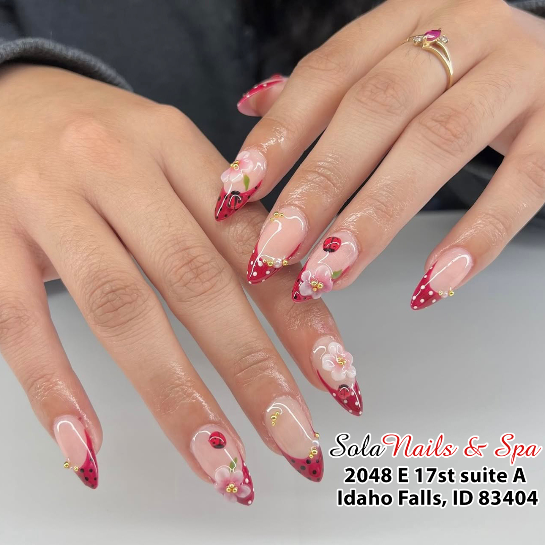 Sola Nails & Spa