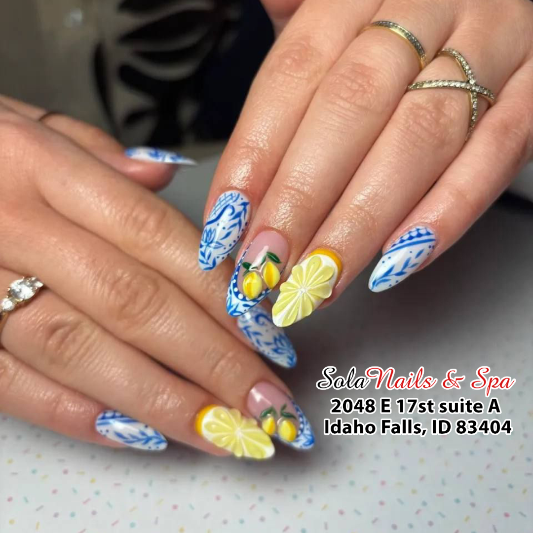 Sola Nails & Spa