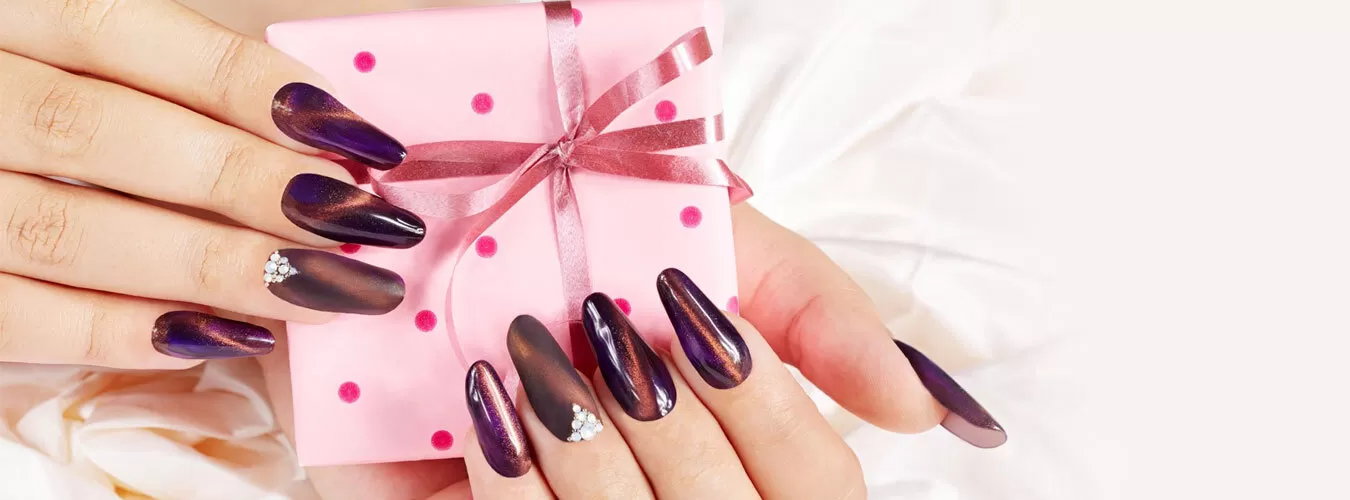 nails 1