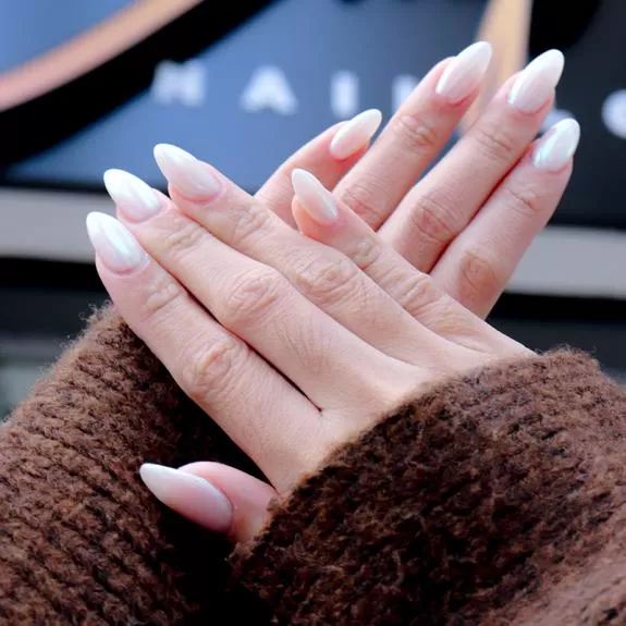 NAIL ART/DESIGN