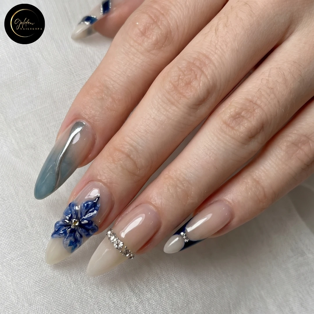 Golden Nails & Spa