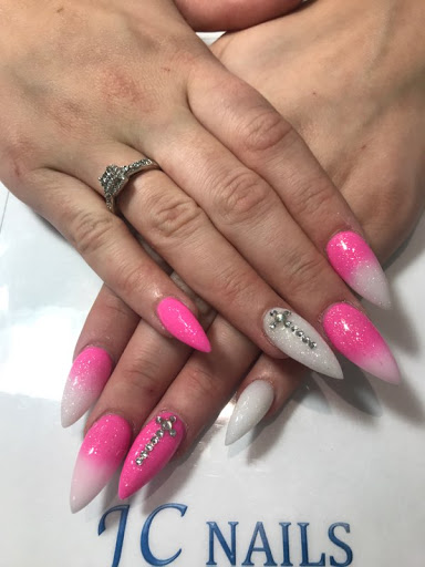 Nails design