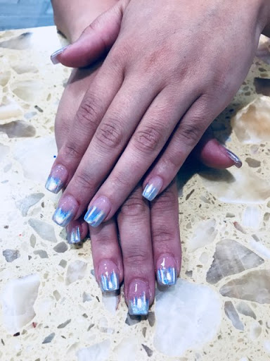 Nails design