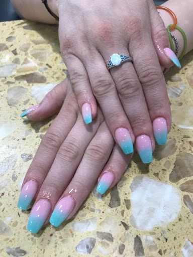 Nails design