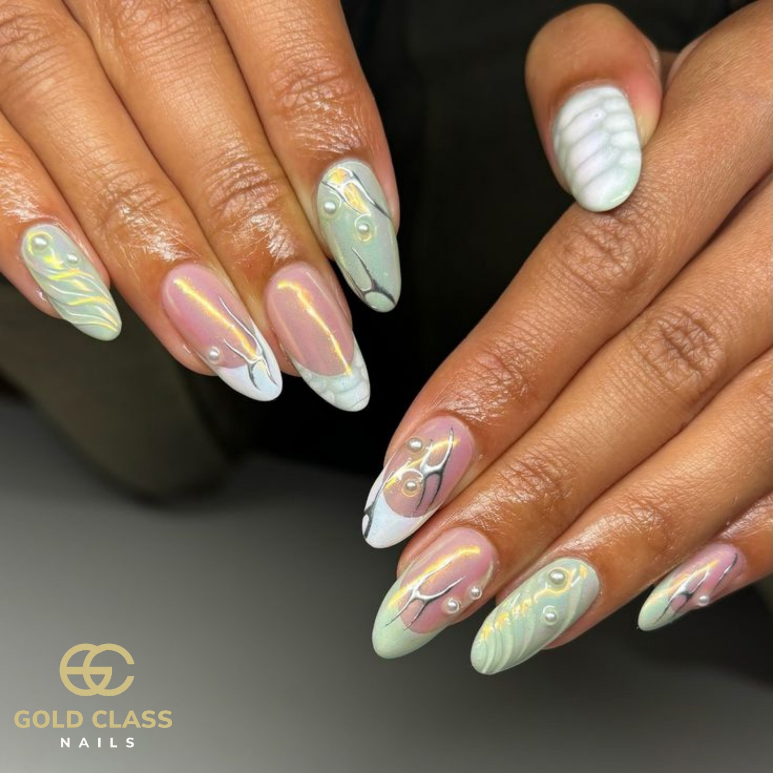 GOLD CLASS NAILS 
