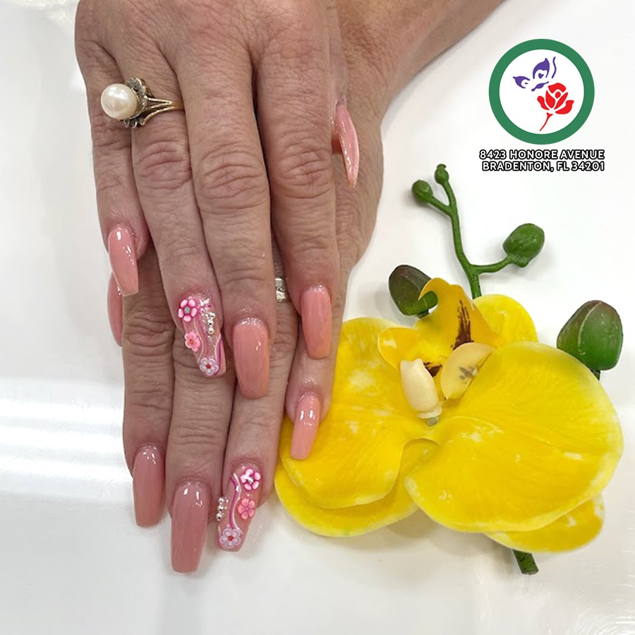 Luxury Nails in Bradenton, FL 34201