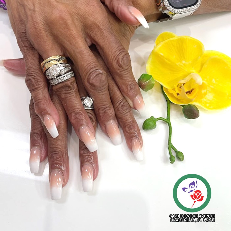 Luxury Nails in Bradenton, FL 34201