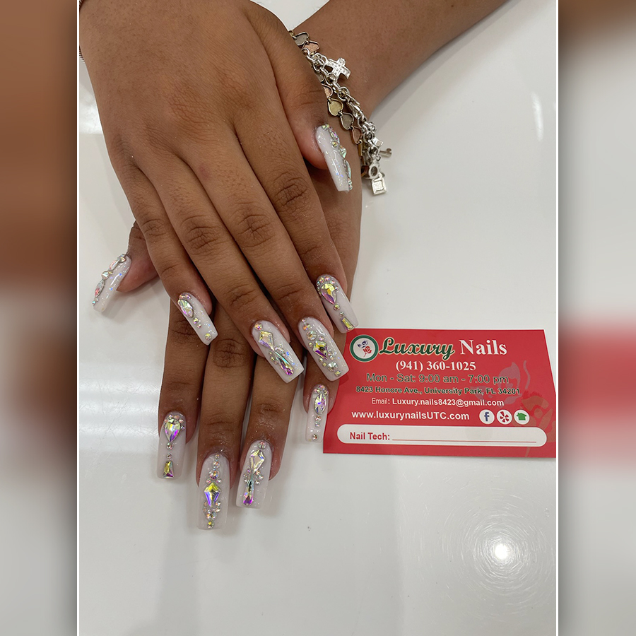 Luxury Nails in Bradenton, FL 34201