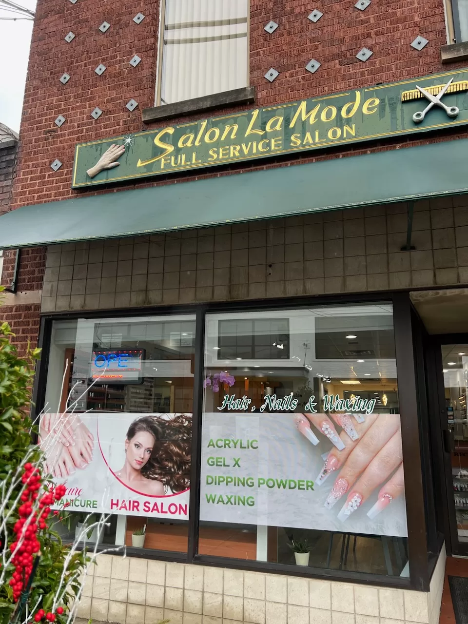 Nail Salon