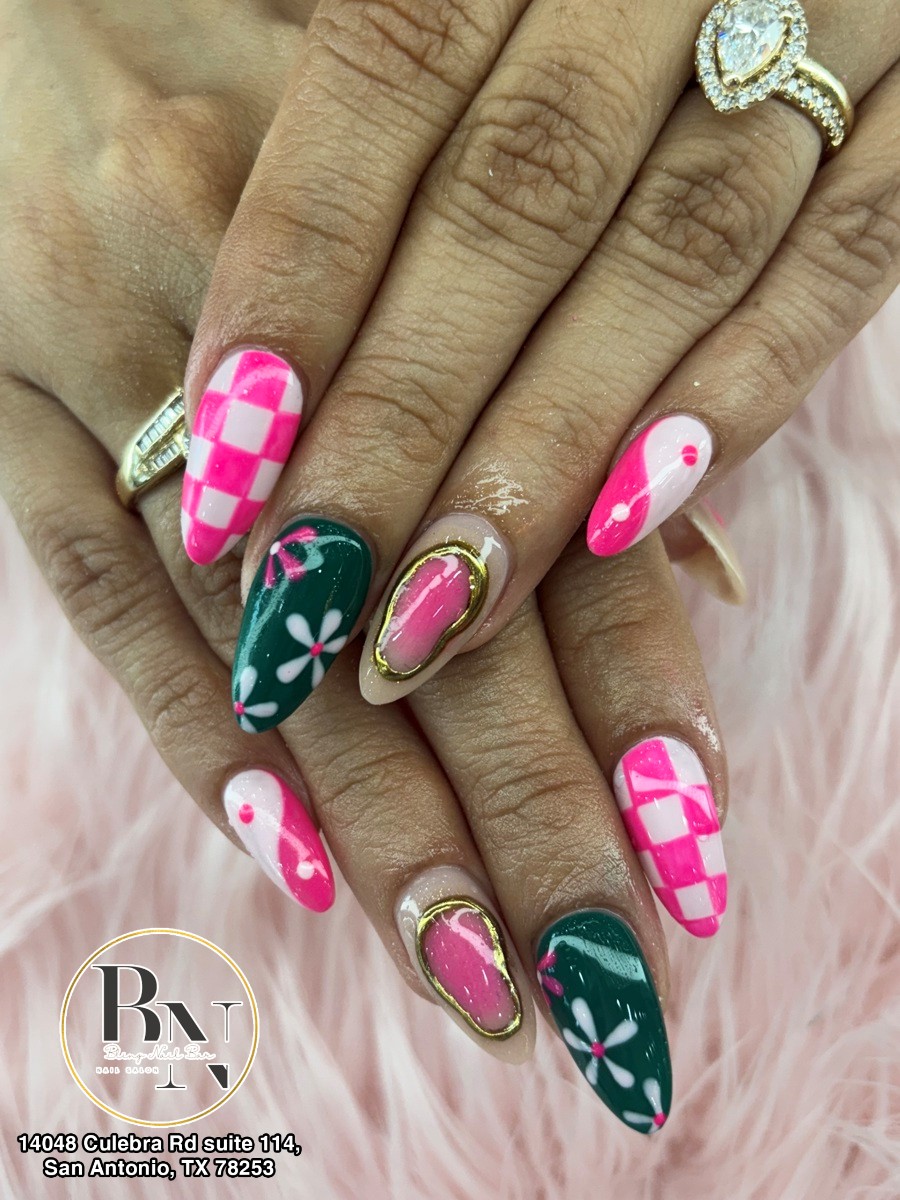 Bling Nail Bar 26092025 (6)