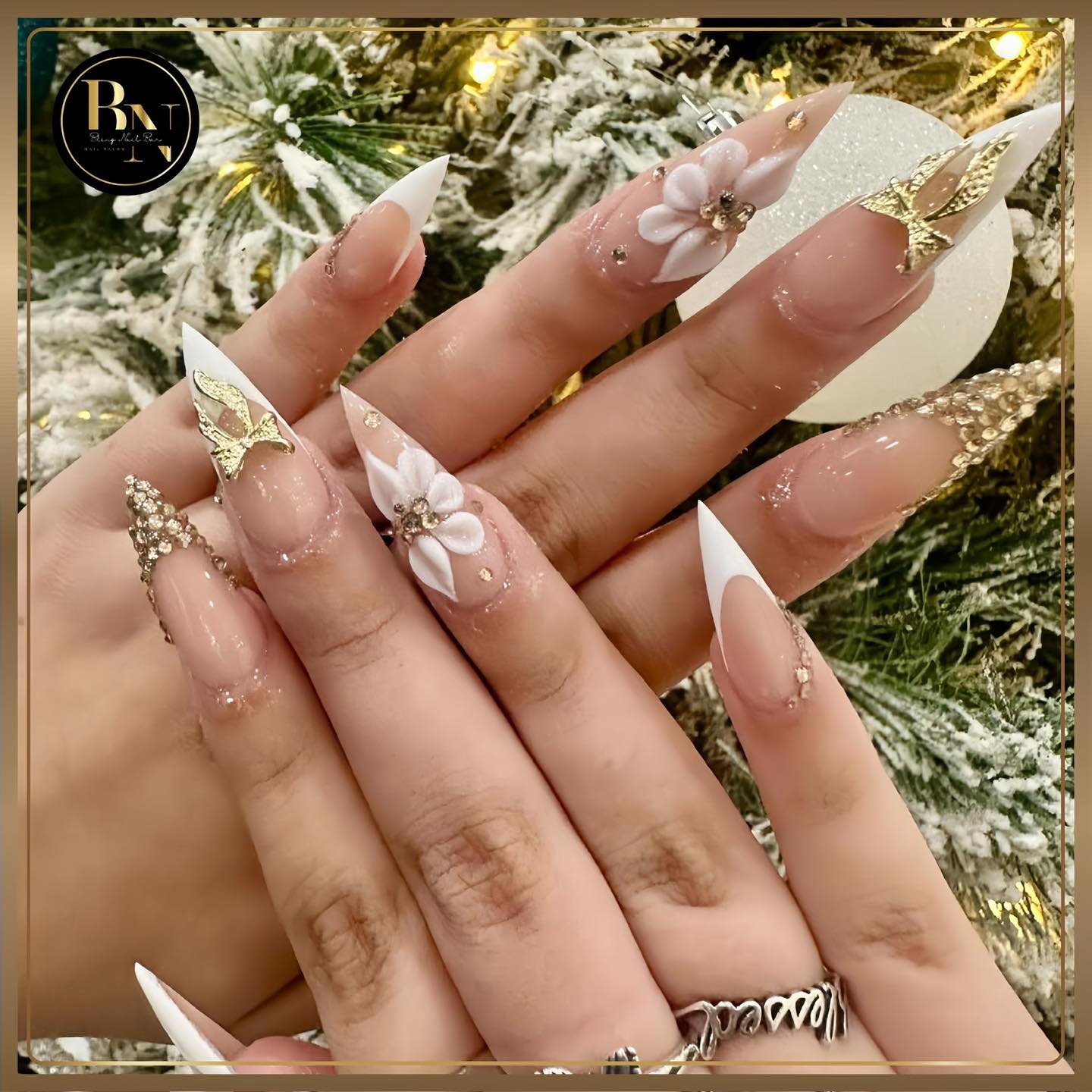 Bling Nail Bar 261225 (5)