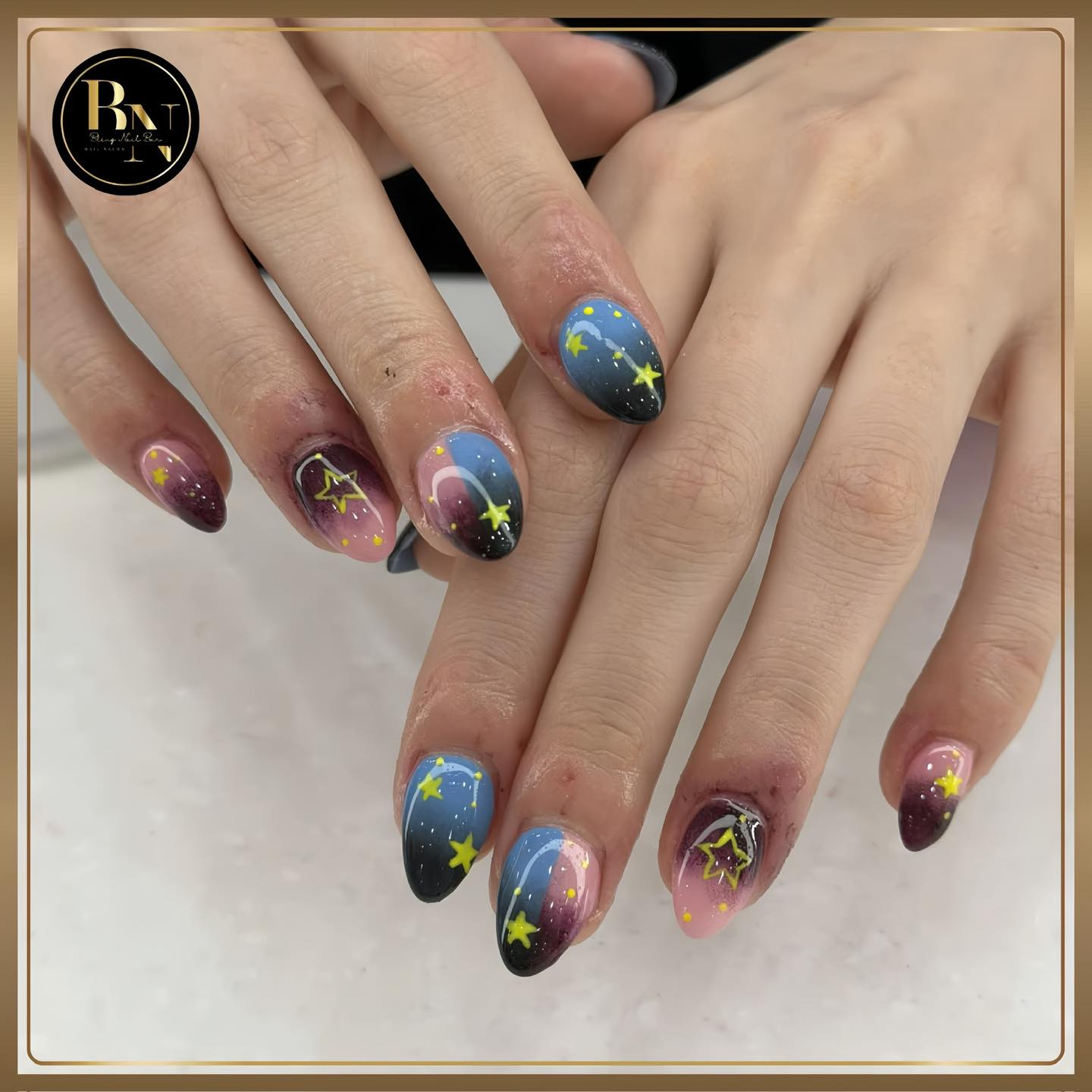 Bling Nail Bar 261225 (9)