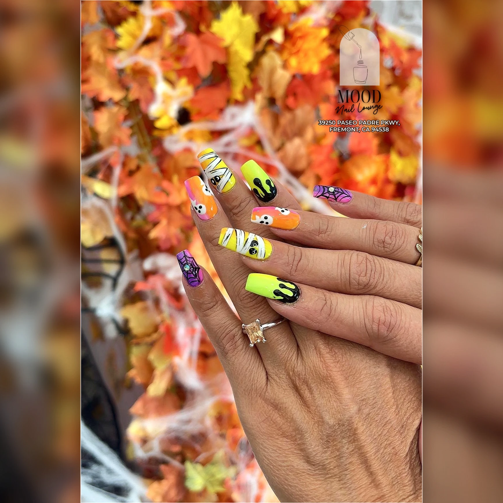  Mood Nail Lounge
