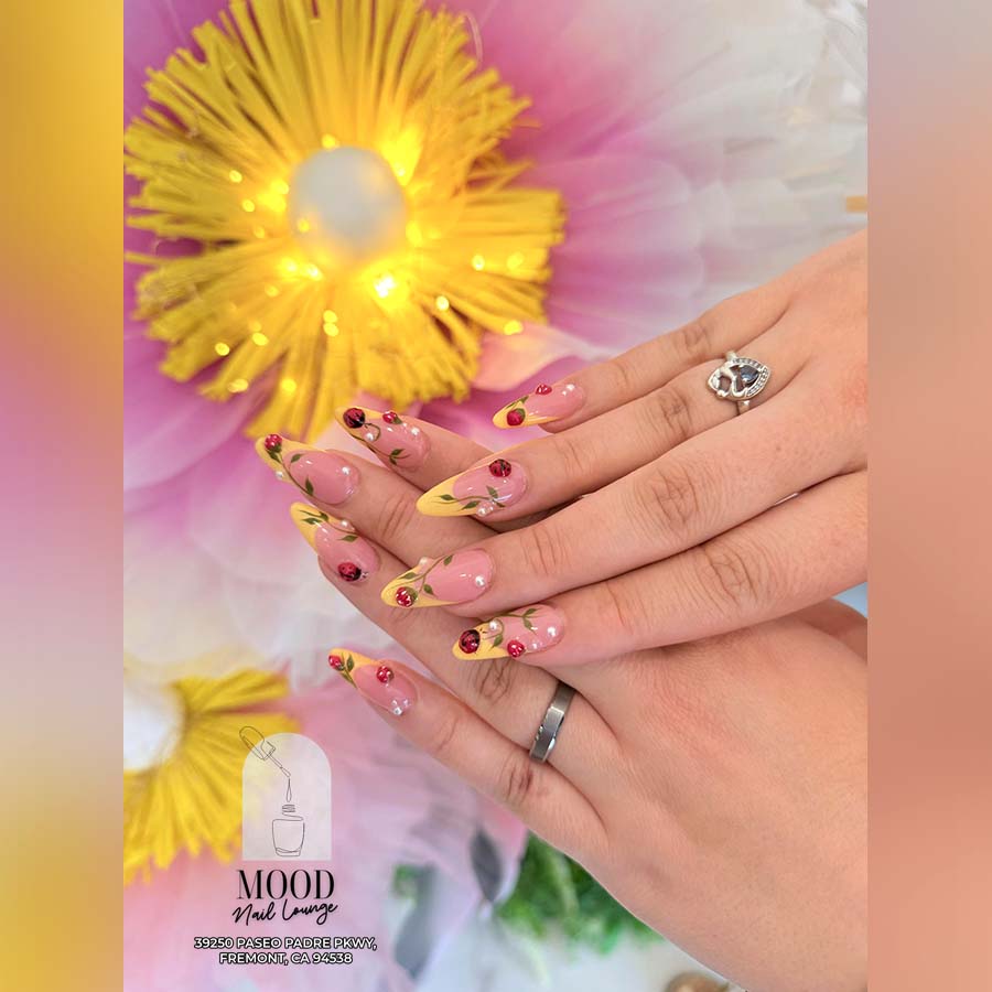 Mood Nail Lounge