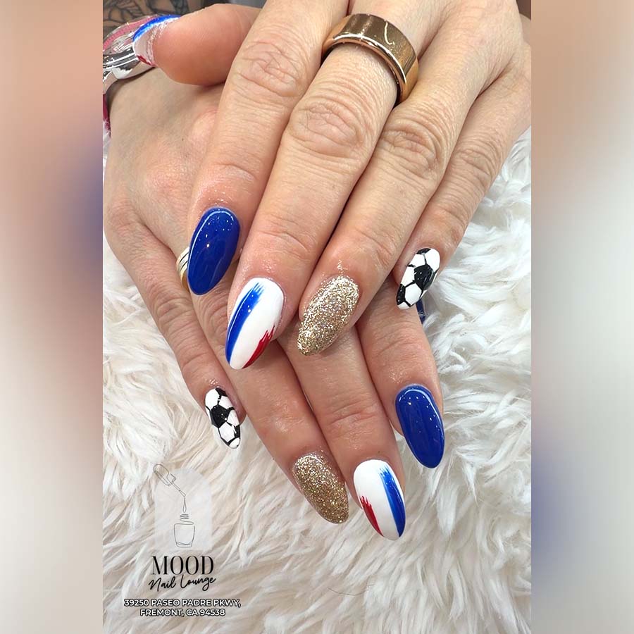 Mood Nail Lounge