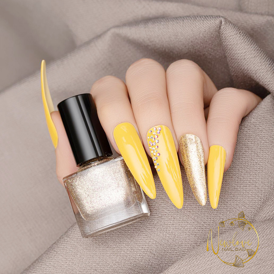 New Love Nail Bar  (1)