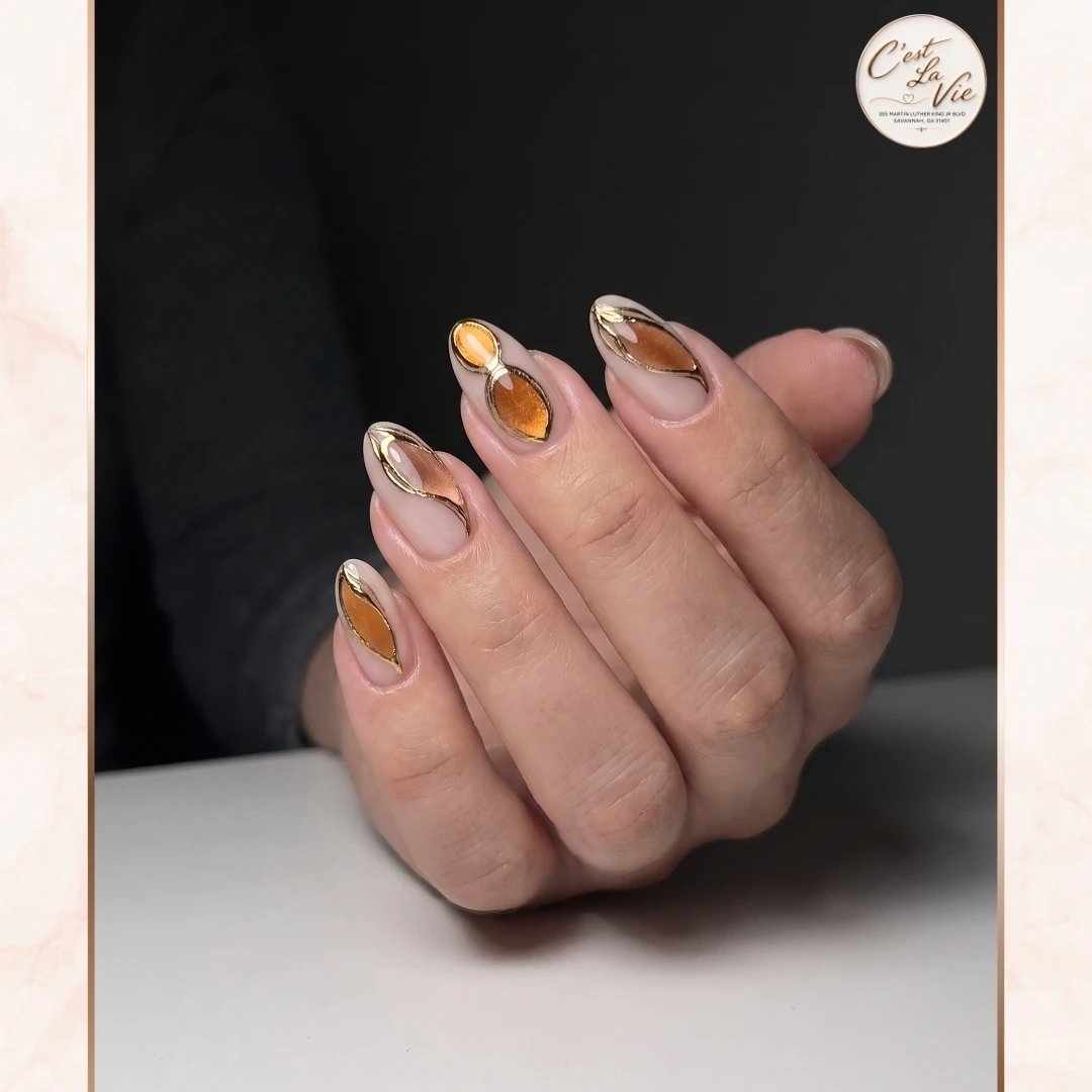 C'EST LA VIE NAILS LLC