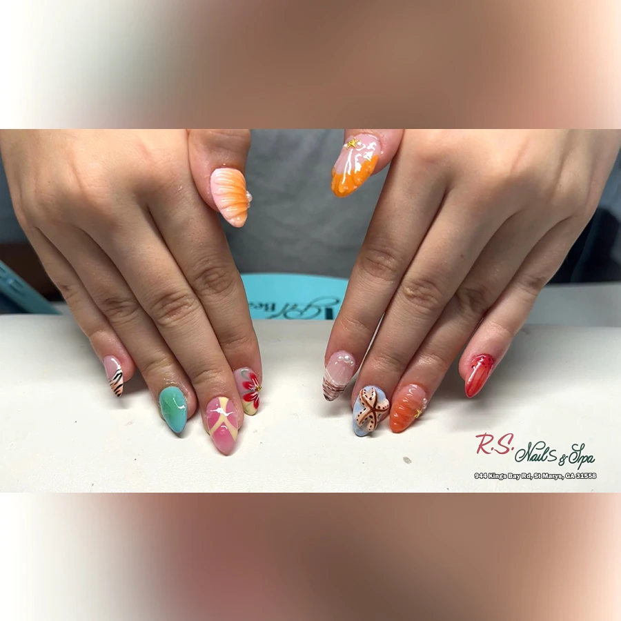 September nail trends and seasonal nail designs