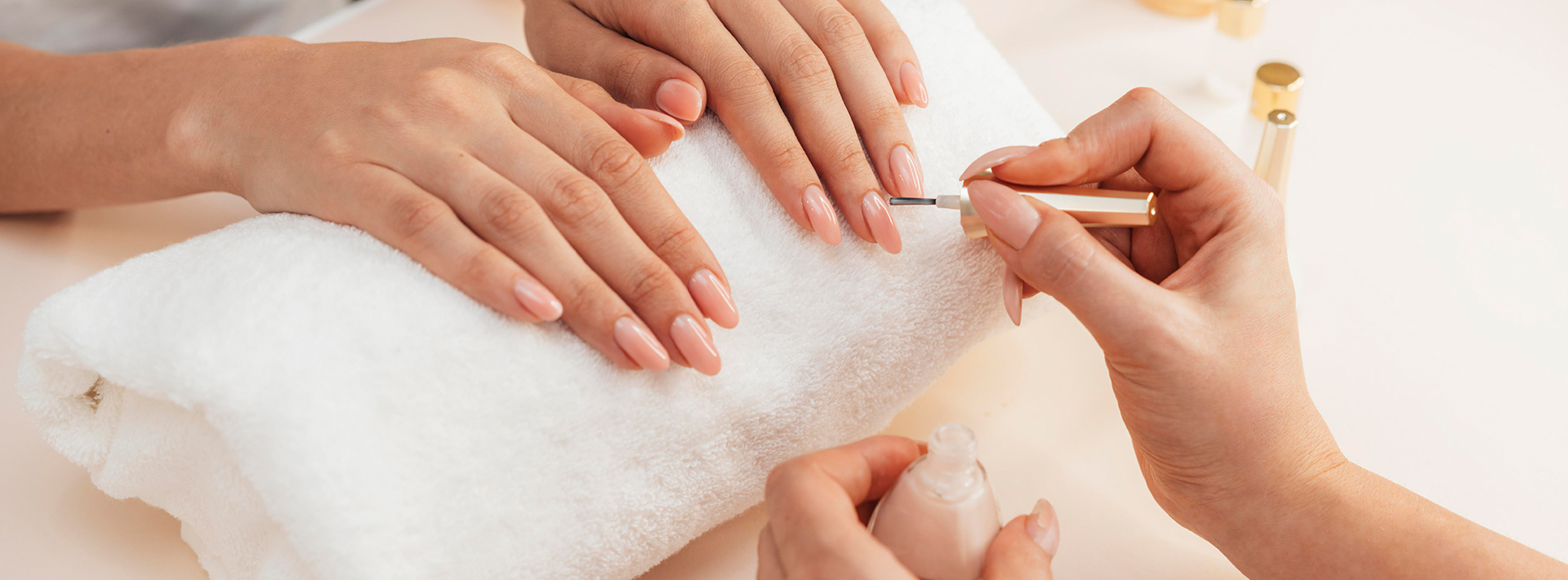 Annie's Nails