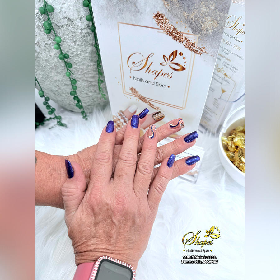 Trendy nail design