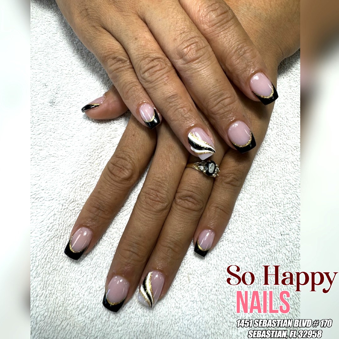 nail salon 32958