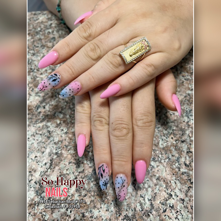 nail salon 32958