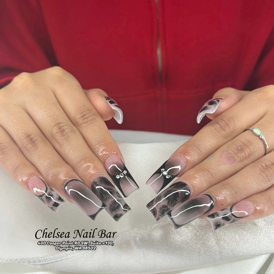CHELSEA NAIL BAR 290426 (6)